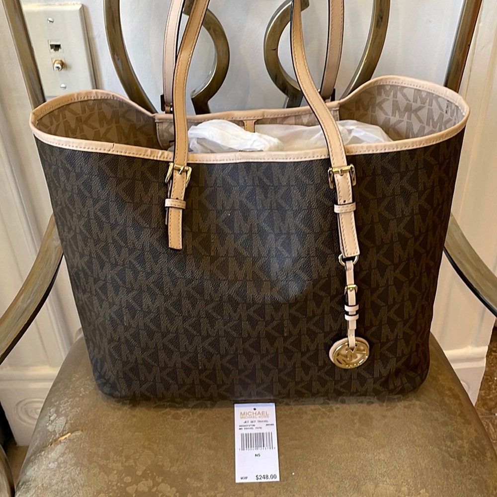 Michael Michael Kors jet set travel tote